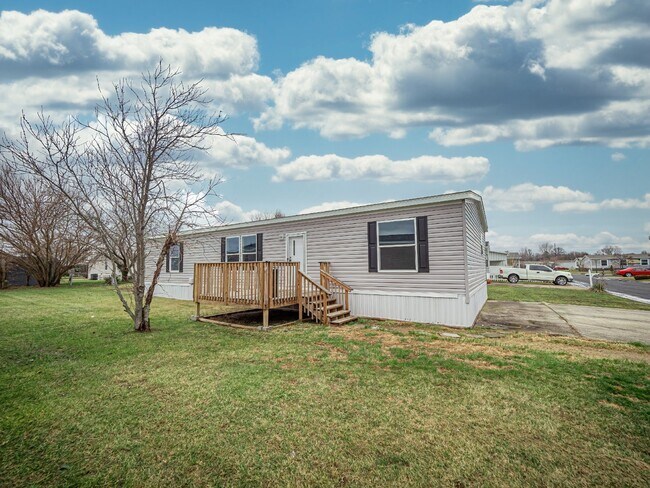 Building Photo - Spacious 3-Bed, 2-Bath Mobile Home at 2531...