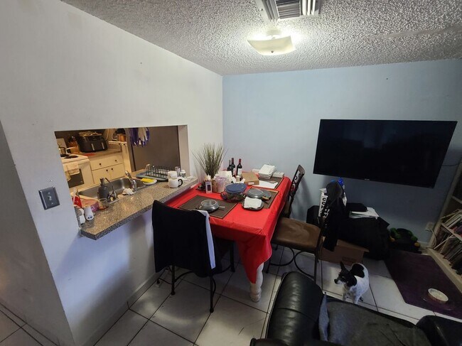 Foto del edificio - 2261 NE 171 St