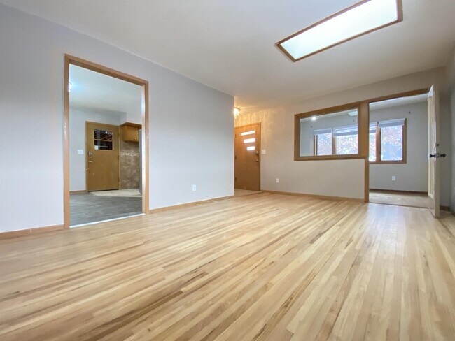 Building Photo - 1833 34th St NW