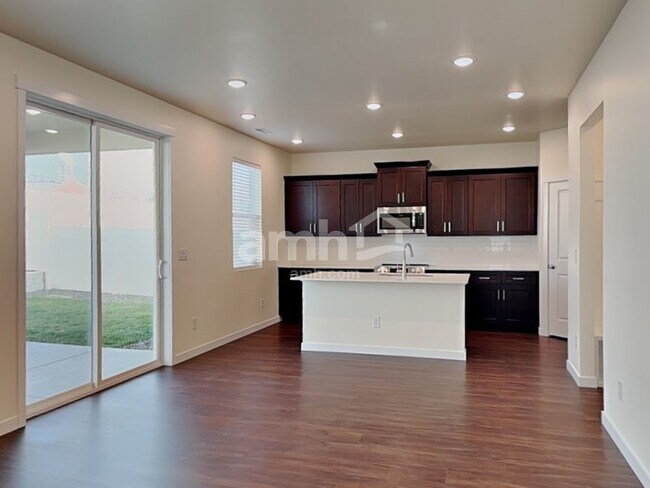 Foto del edificio - 9486 W Bowie Ct