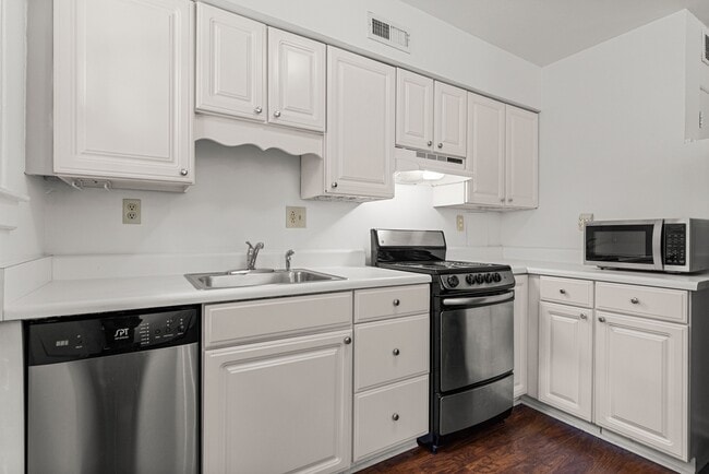 Building Photo - Riverside Condominiums