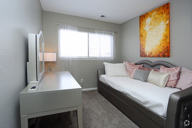 Ascend At Red Rocks Apartments Lakewood Co Apartments Com