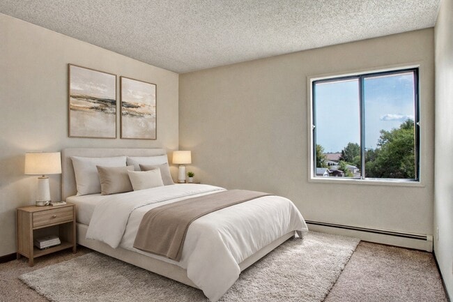 Building Photo - Madison Park