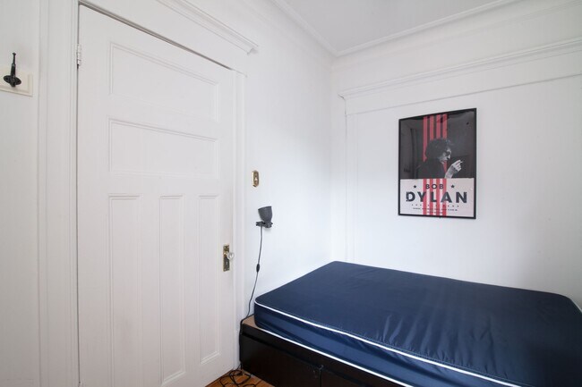 Photo du bâtiment - 1245 Rue St Marc