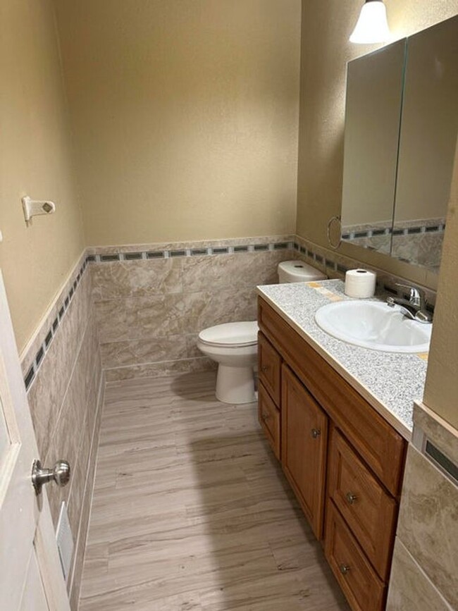 Building Photo - 5246-5248 N 54th St. (3 Unit)