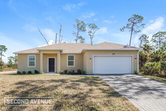 Building Photo - 1004 S Lassonde St