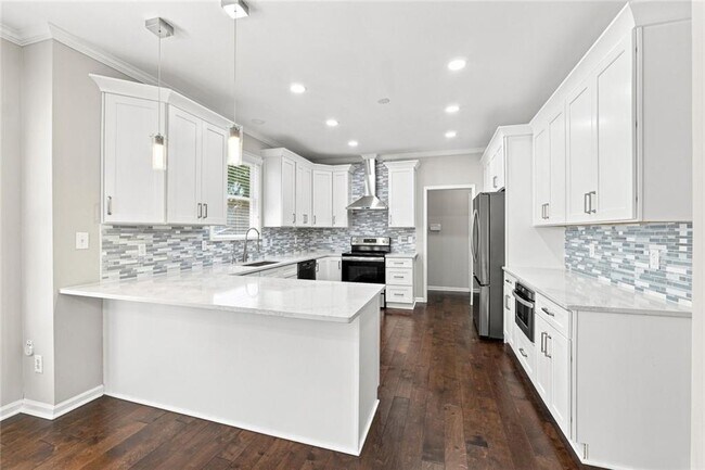 Building Photo - 3247 Green Farm Trail NE