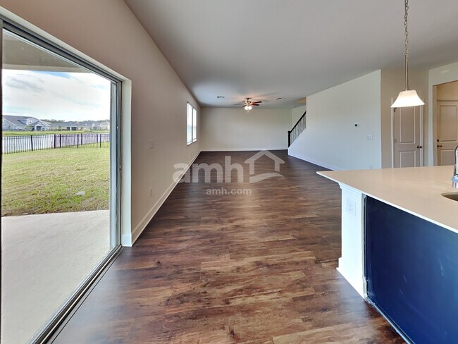 Building Photo - 33843 Thyme Dr