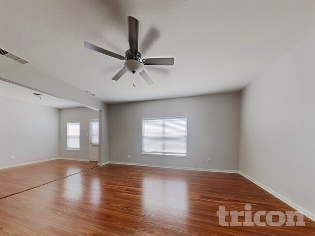 Foto del edificio - 216 Elm Patch Dr