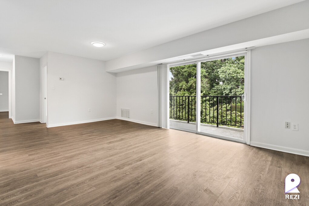 6563 HilMar Dr Unit 303, District Heights, MD 20747 Room for Rent in