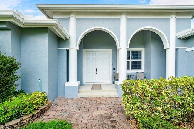 Foto del edificio - 2926 Dovedale Ct