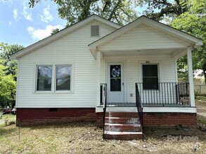 Building Photo - 831 Cason St