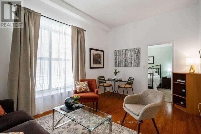 Building Photo - 4198 Dundas St W