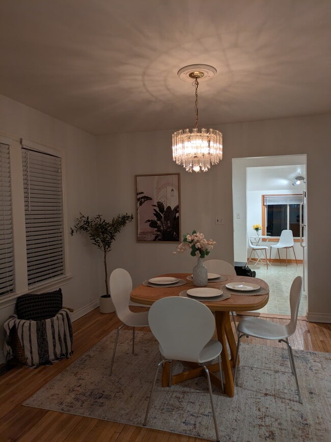 Photo du bâtiment - 1409 Marentette Ave