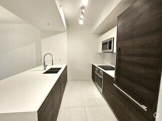 Building Photo - 301 Altara Ave