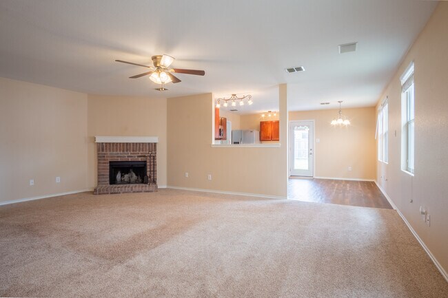 Building Photo - 1705 Baxter Springs Dr