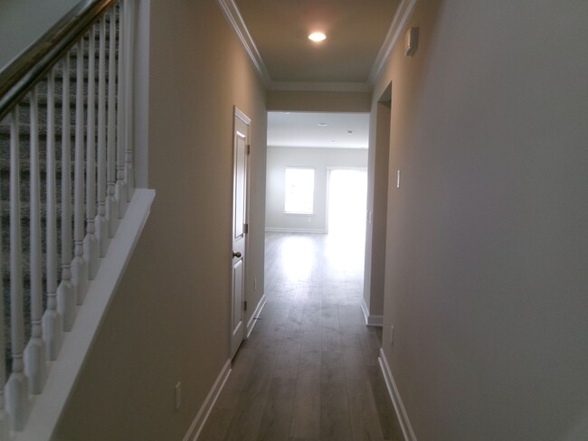 Building Photo - New 4 bedroom home located in Clear Pond