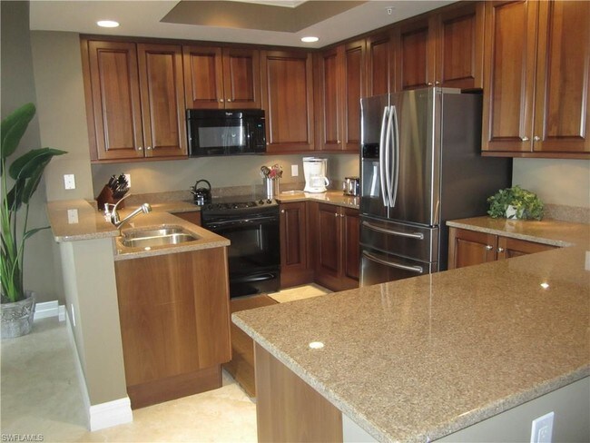 Foto del edificio - 4751 W Bay Blvd