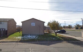 Building Photo - 1415 W Park Ave