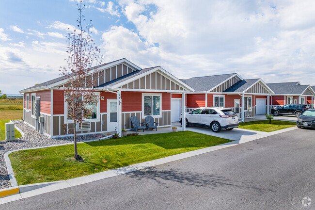 Exterior - March Madness Patio Home Apartments