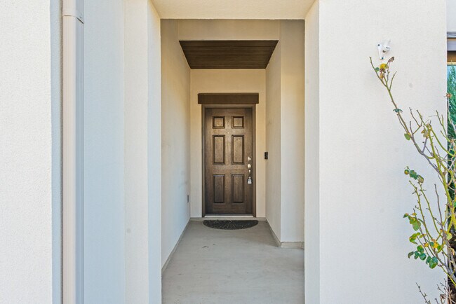 Building Photo - 12512 Big Valley Creek