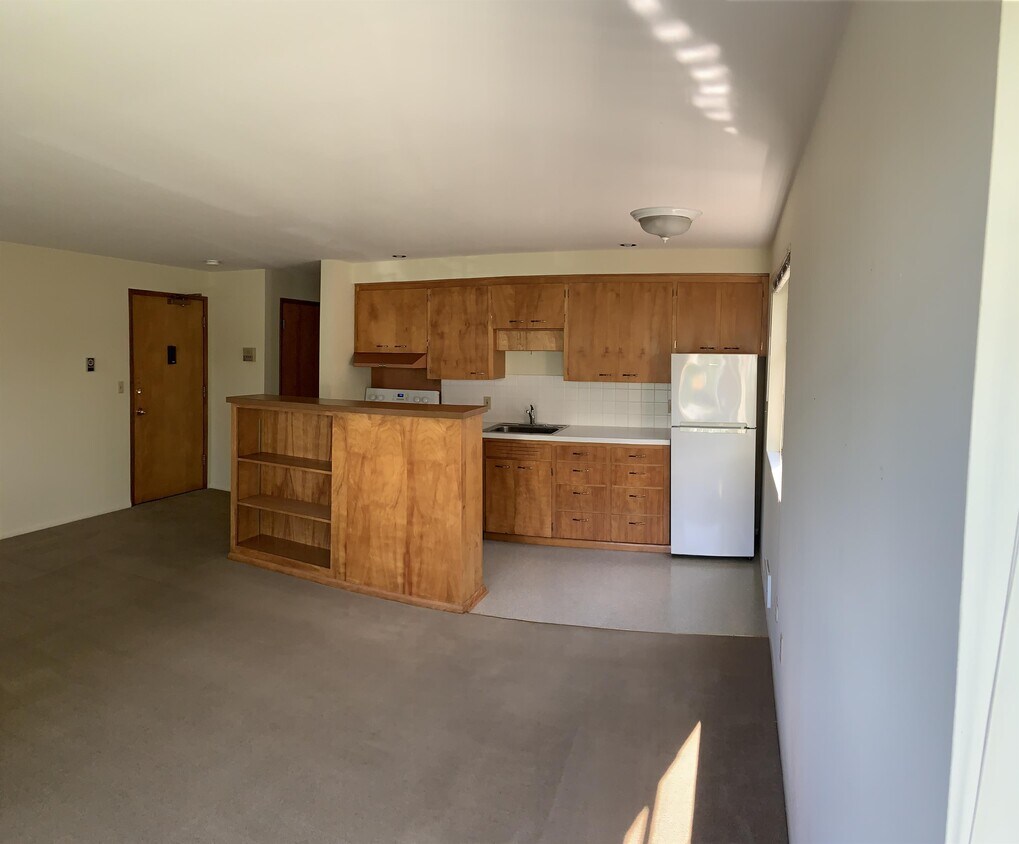 2210 Eastlake Ave E Unit 2, Seattle, WA 98102 Room for Rent in