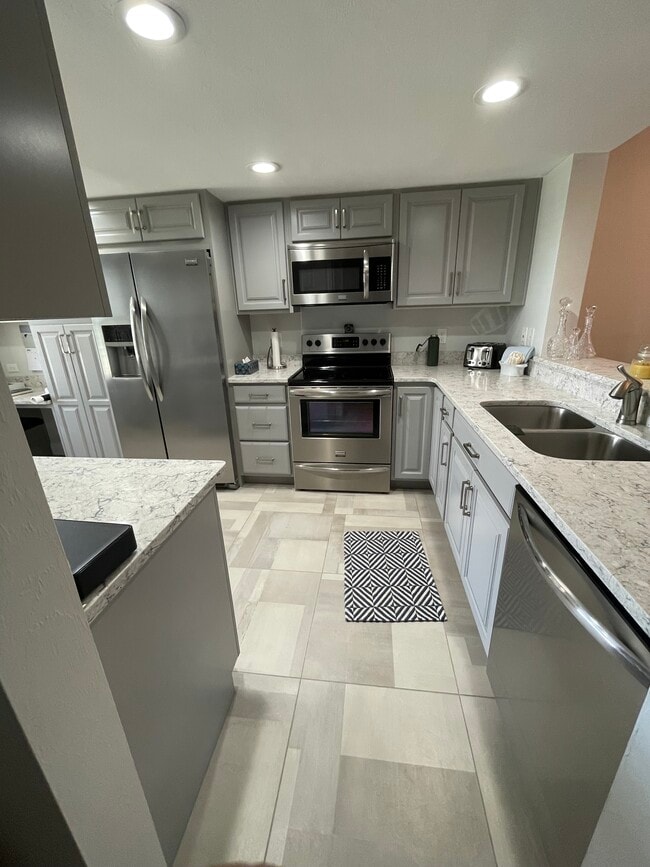 Kitchen - 12661 Kelly Sands Way