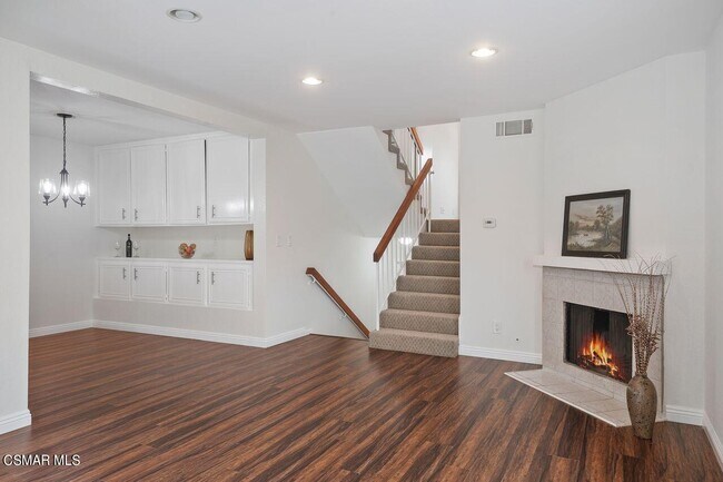 Building Photo - 1325 Ramona Dr