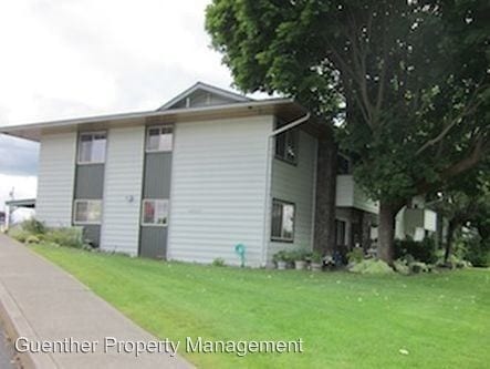 Primary Photo - 3315-3317 W Bismark Ave