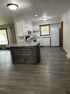Building Photo - 1325 Crystal Ct