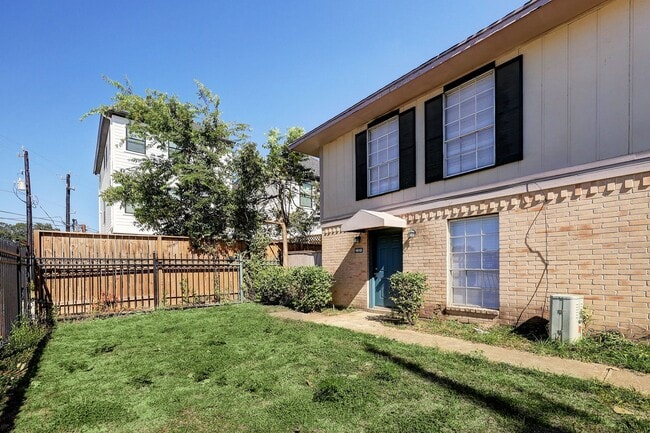 Foto del edificio - Spring Branch Townhome