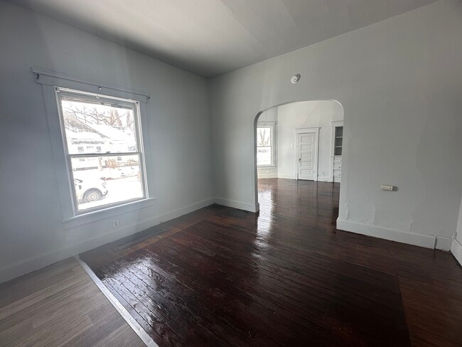 Building Photo - 2401 E Main St