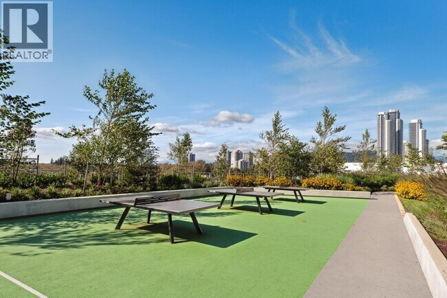 Photo du bâtiment - 318 Alderson Ave