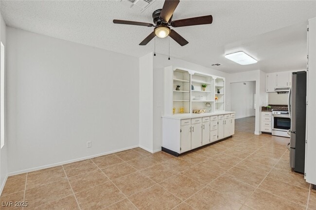 Building Photo - 3125 Belvedere Dr
