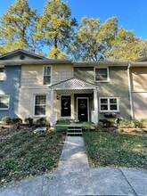 Building Photo - 3906 Overbrook Dr