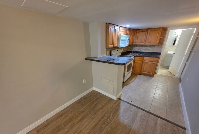 Building Photo - 10903 Nandina Ct