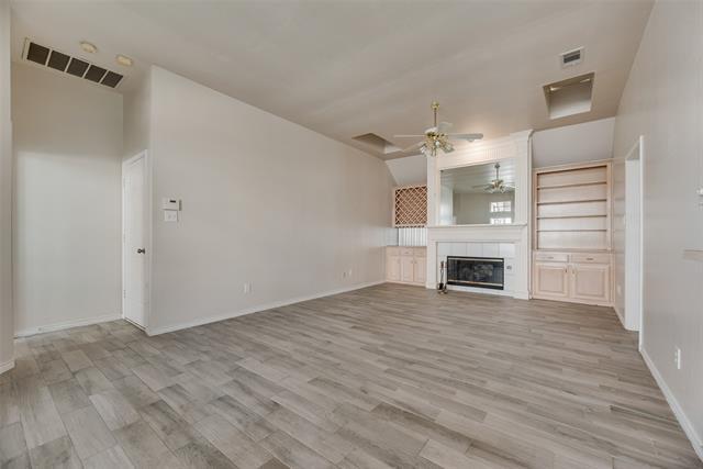 Building Photo - 2716 Carnation Dr