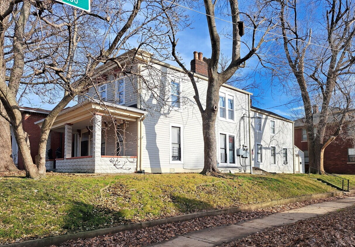 Foto del edificio - 1123 S Brook St