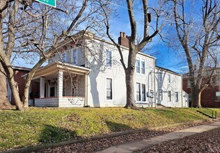 Building Photo - 1123 S Brook St