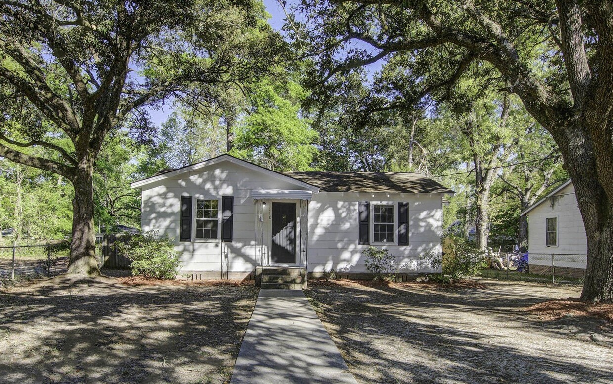 Foto principal - 112 Klein Street, Walterboro, SC 29488 - 2...