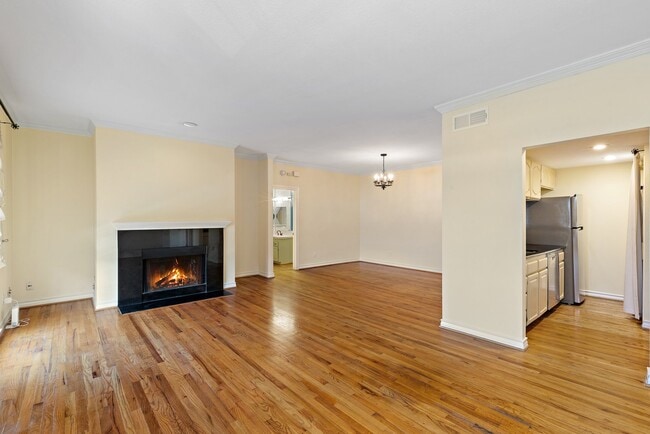 Photo - 3208 Cole Ave Apartment