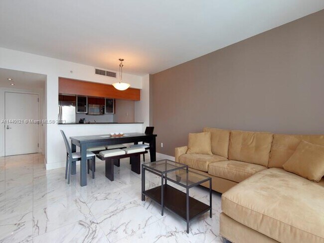 Foto del edificio - 1800 N Bayshore Dr
