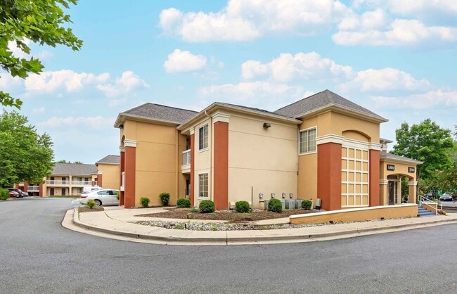 Building Photo - Furnished Studio-Washington, D.C. - Germantown - Town Center