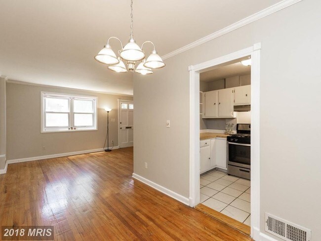 Building Photo - 1031 Philip Powers Drive, Unit B