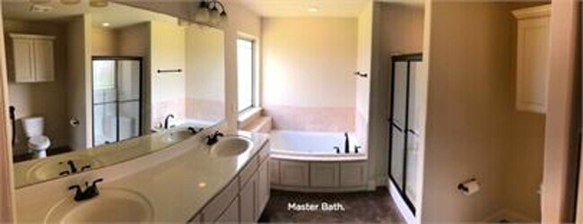 Building Photo - Incredible home with great patio for grilling