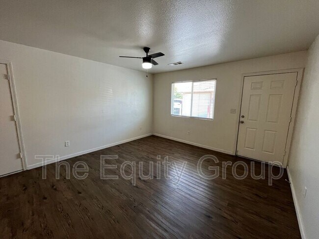 Building Photo - 482 W Morton Ave