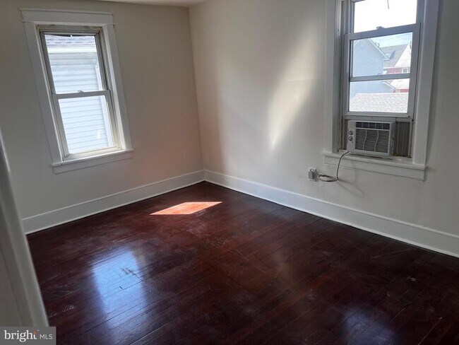 Foto del edificio - 529 Bridgeboro St