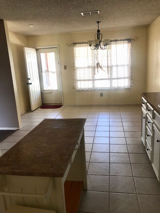 Foto del edificio - Fantastic 3/2/2 located in South Lubbock! ...