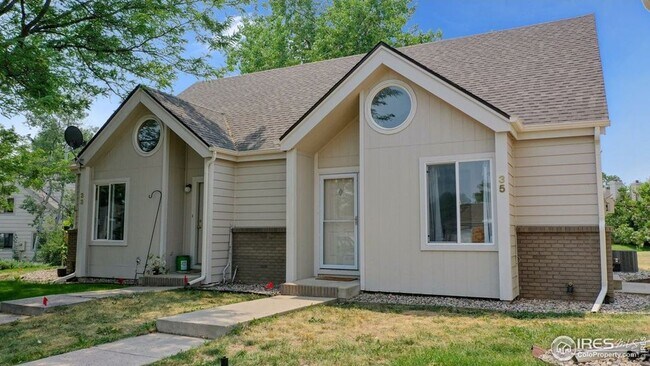 Building Photo - Spacious, Light-Filled Townhome in Fort Collins | 4-Bedroom Available This August