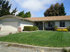 Building Photo - 5112 Hallmark Ct